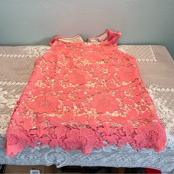 Urban Girl Pink Laced Sleeveless blouse - Picture 1 of 3